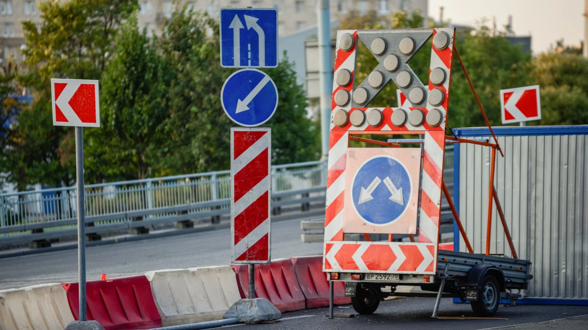 В двух районах Петербурга из-за ремонта ограничат движение с 25 октября - tvspb.ru