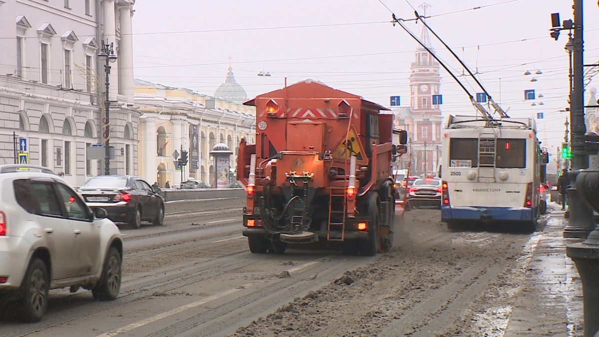 Коммунальщики Петербурга перешли в режим повышенной готовности из-за непогоды - tvspb.ru