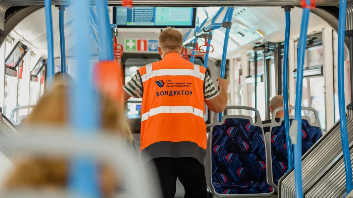 В Петербурге продлили бесплатный проезд в транспорте для детей участников СВО - tvspb.ru