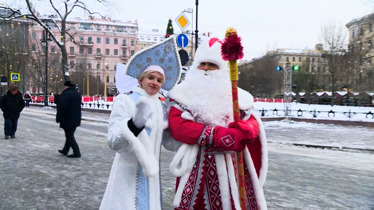 В Петербурге пройдет велозаезд Дедов Морозов и Снегурочек - tvspb.ru