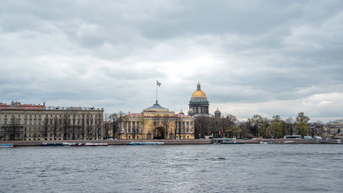 В Петербурге потеплеет до +17 градусов во вторник - tvspb.ru