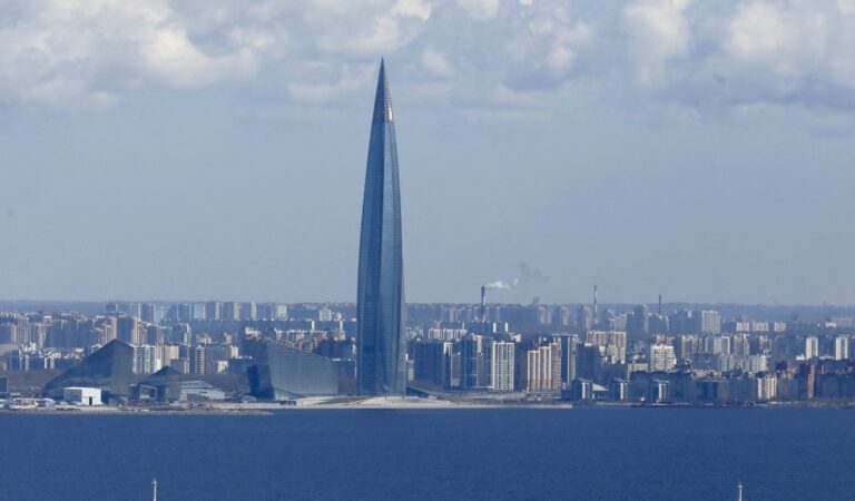 Власти Петербурга изменили условия уплаты налога на имущество